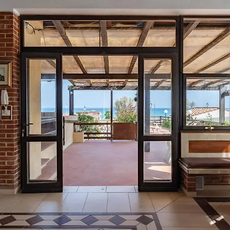 Hotel Delfino Procchio  Exterior photo