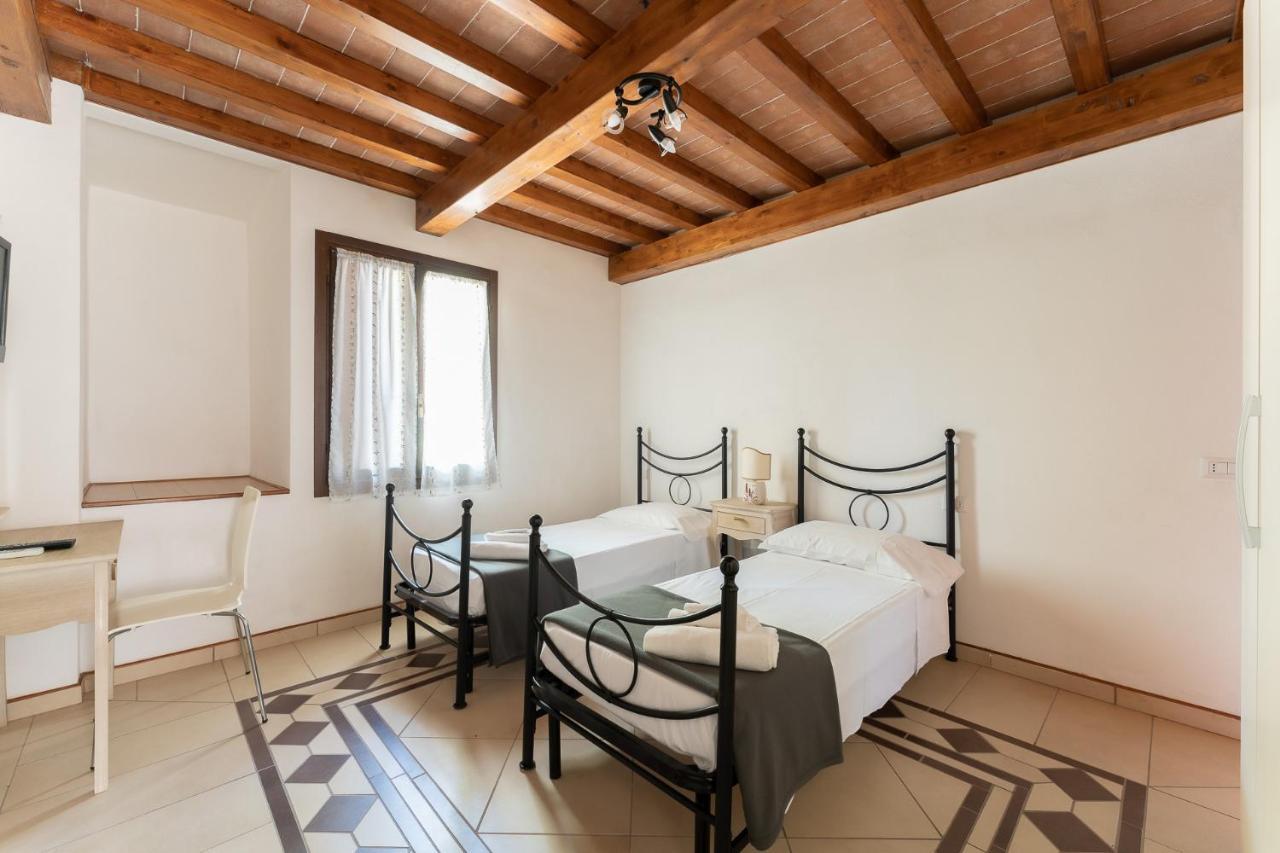 Delfino Hotel 3*