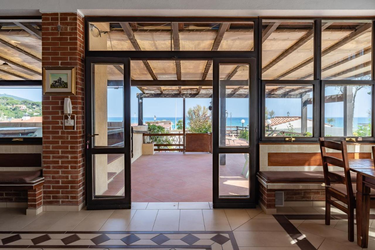 Delfino Hotel 3*