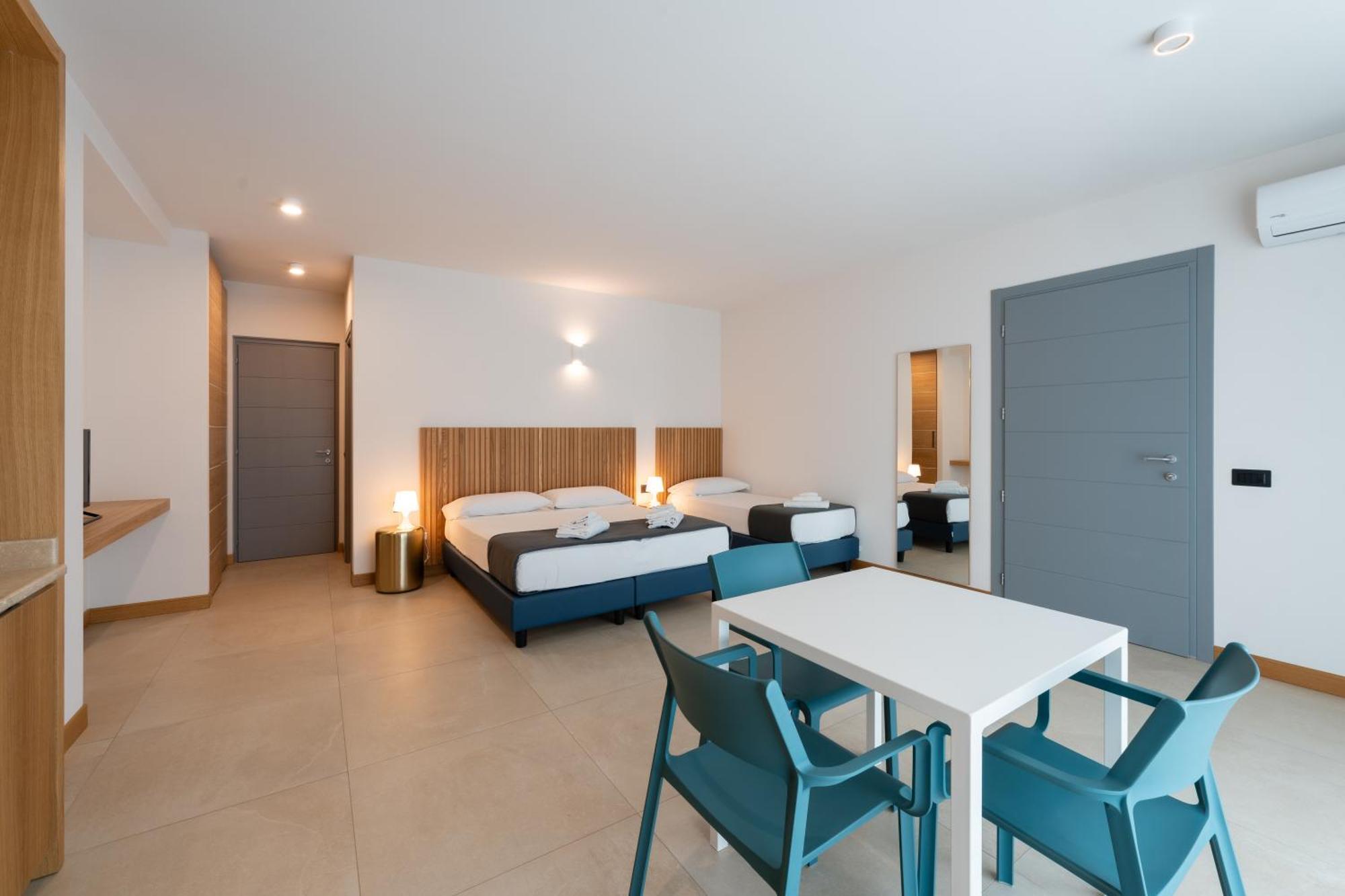 Delfino Hotel 3*